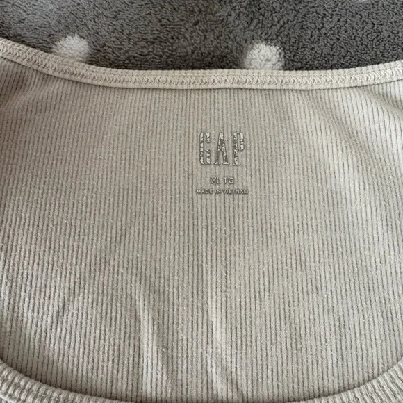 GAP Women's Ribbed Tank Top - Picture 5 of 8